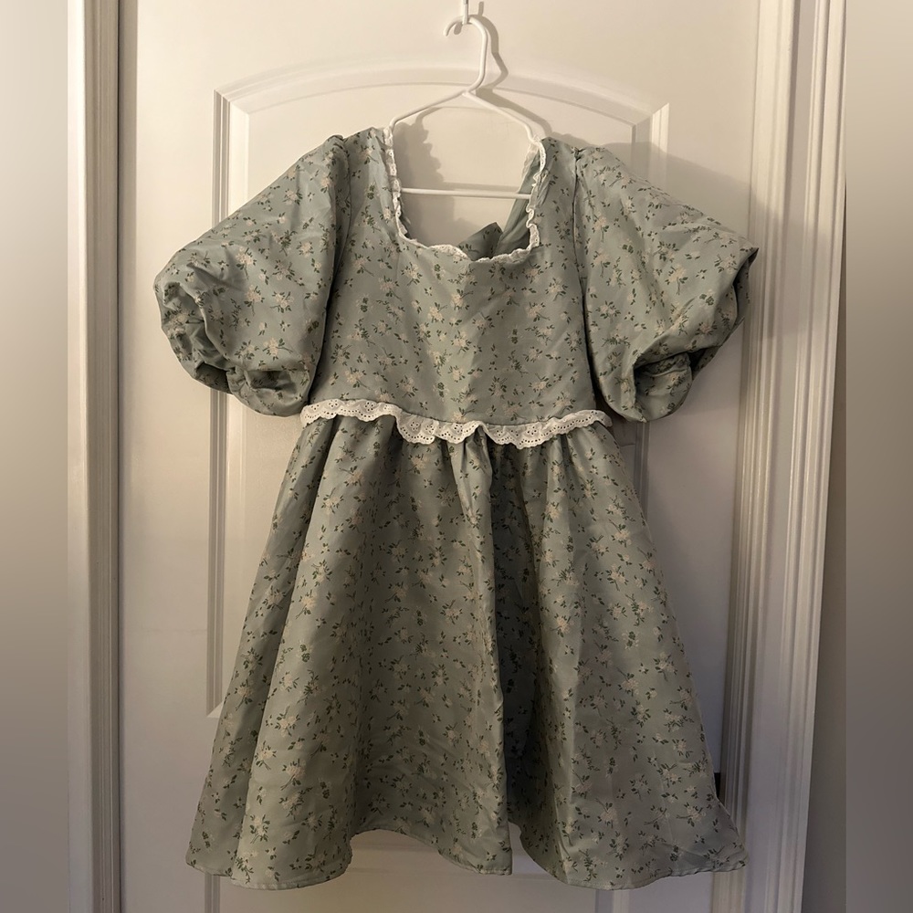 Dream Sister Jane blue floral dress